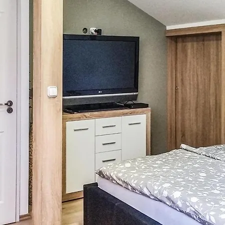 Three Bedroom Holiday In Kertvaros * Keszthely